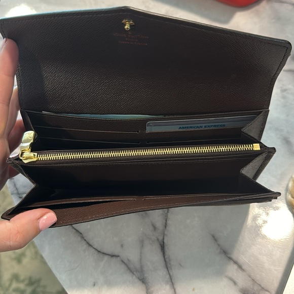 AUTHENTIC LV WALLET - Picture 3 of 12